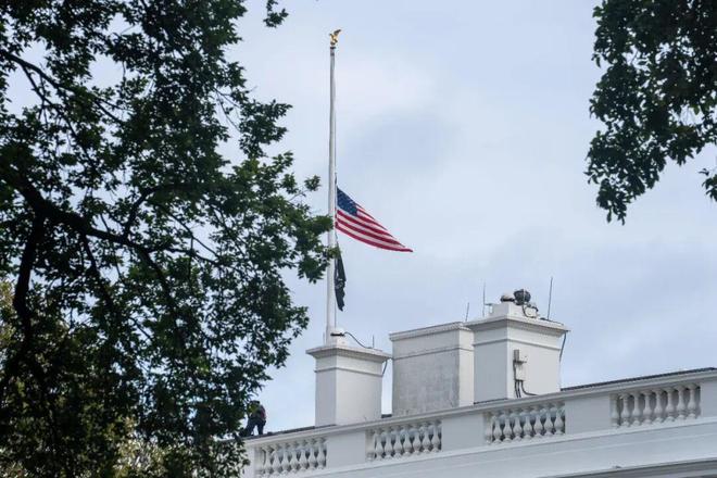 法庭证明自己不是男人开元ky棋牌法国站上(图4) 法庭证明自己不是男人开元ky棋牌法国站上(图4)